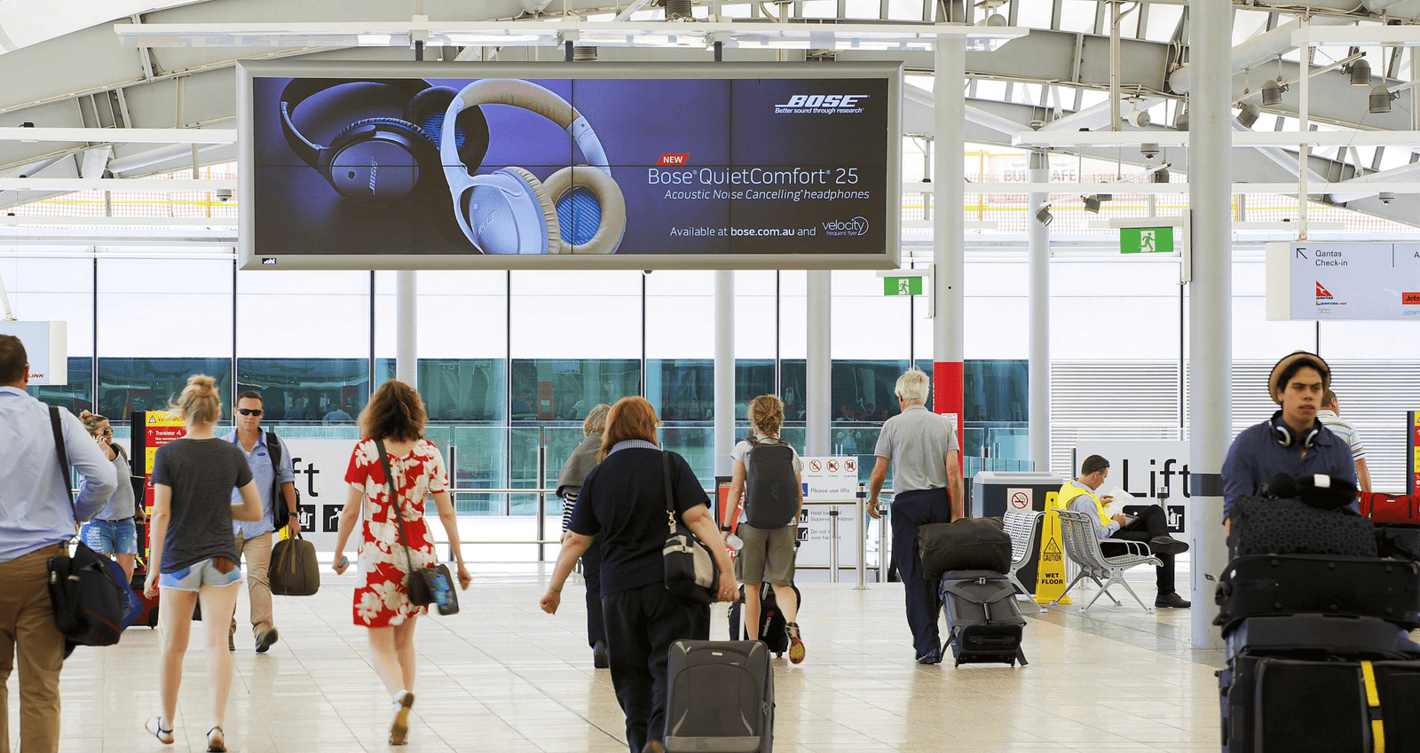 Airline Advertising: Reaching Global Audience from Dubai, UAE