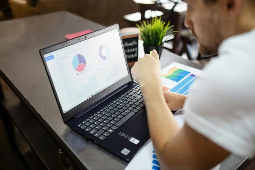 How to Measure Influencer Marketing ROI for Dubai Brands