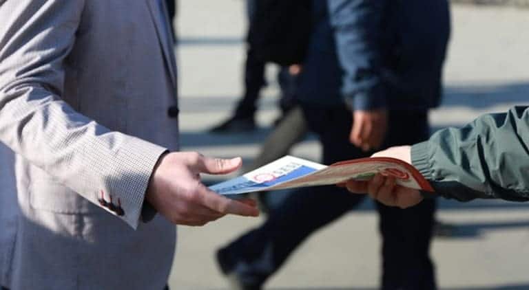 Flyer Distribution Cost in Dubai: 2026 Rates & Response Guide